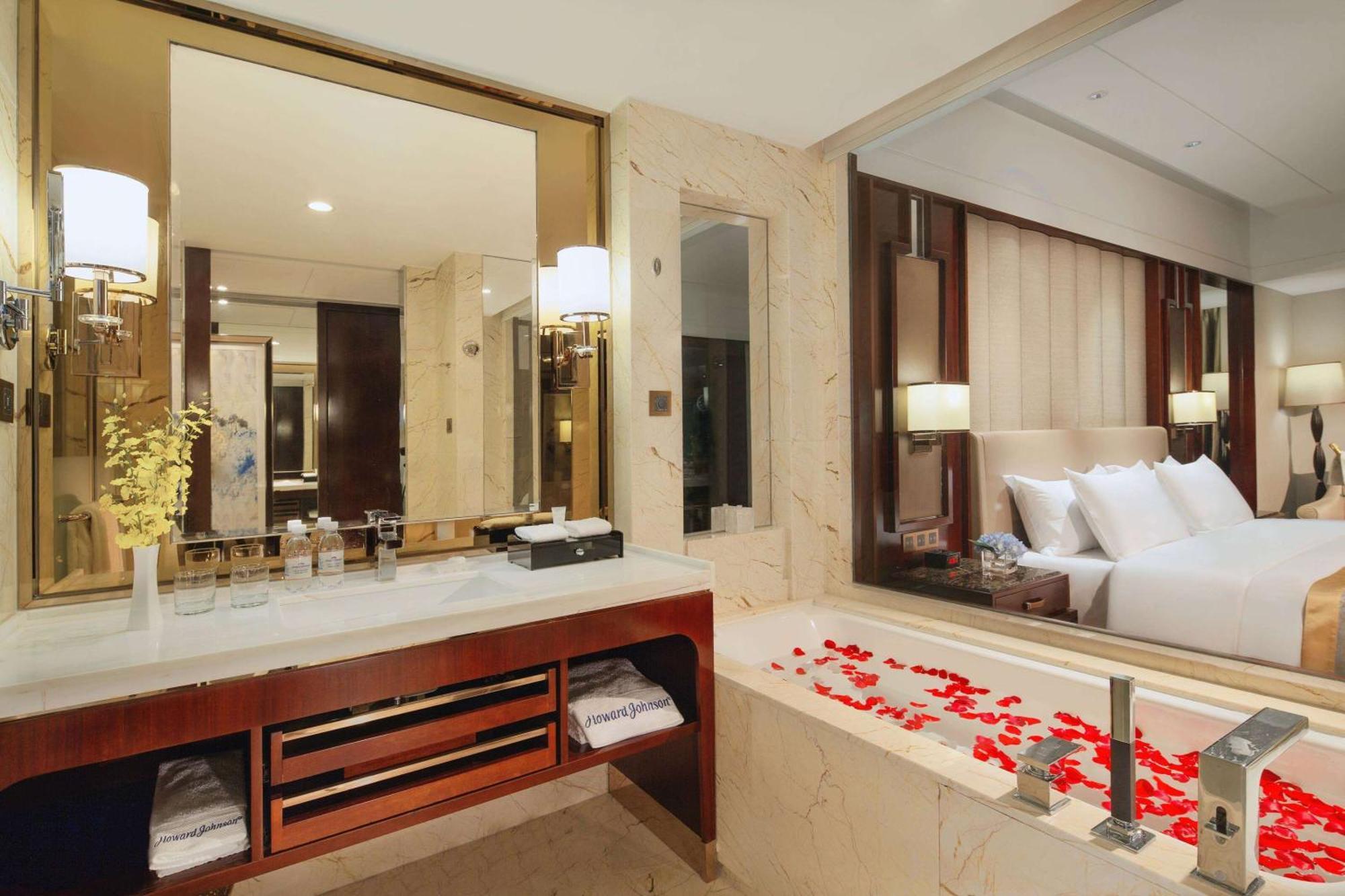 Kangda Howard Johnson Hotel Qingdao Xianlang Exteriör bild